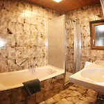 The Seefeld Retreat - Family Friendly - Mountain Views Apartment