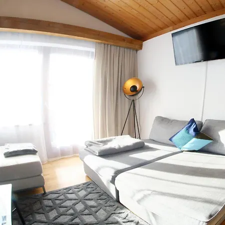 The Seefeld Retreat - Family Friendly - Mountain Views 蒂罗尔-泽费尔德